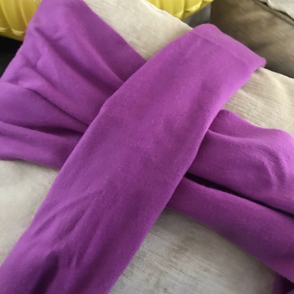Trumbull and asser scarve